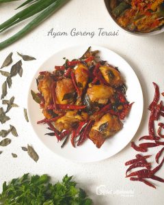 Resep Ayam Goreng Terasi Kering Spesial Enak dan Sederhana